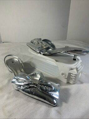 Zara Women’s Silver Bow Trim Metallic Kitten Heel Slingback Heels